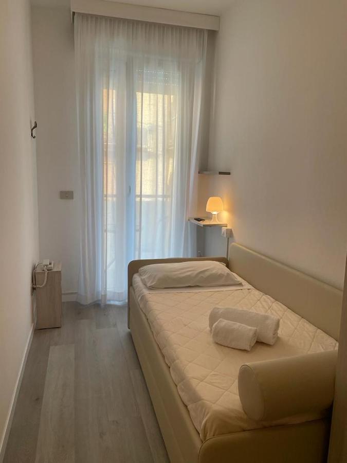 Hotel & Aparthotel Carinthia S ลิโดดิเยโซโล ภายนอก รูปภาพ