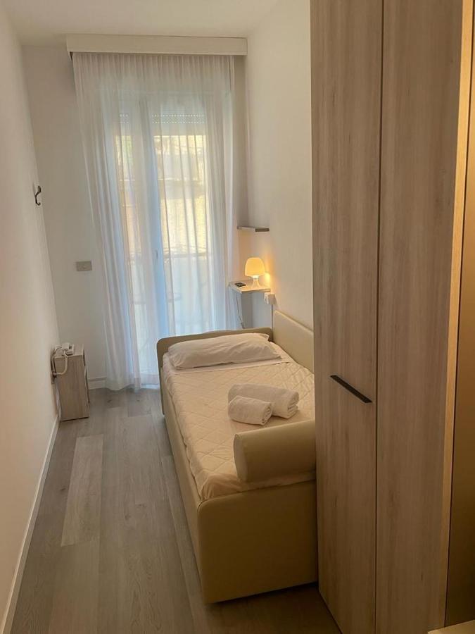 Hotel & Aparthotel Carinthia S ลิโดดิเยโซโล ภายนอก รูปภาพ